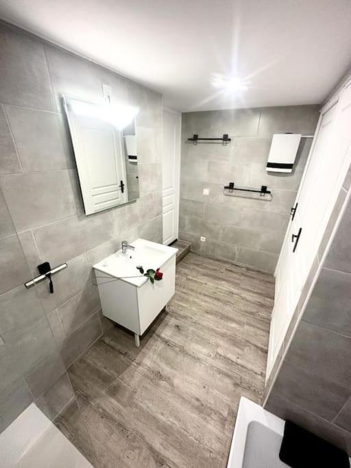 L'Evasion - Climatise - Jardin - Plage - Jacuzzi Perpignan Exterior photo